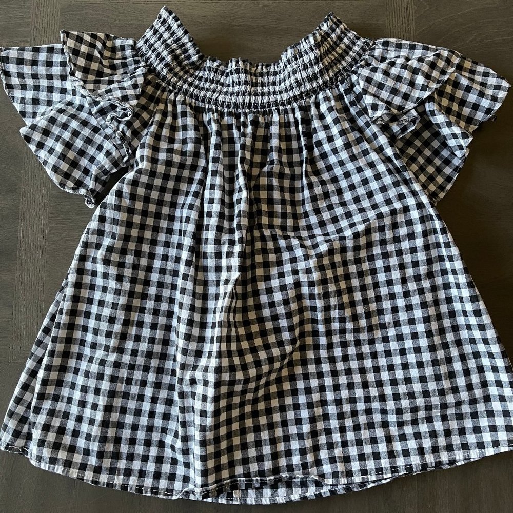 She + Sky Checkered Patten Off-The Shoulder Shirt